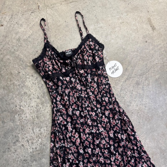 Women's Floral Black Lace Midi Dress Sz S Grunge Whimsigoth Y2k Retro Fairy - Picture 6 of 10